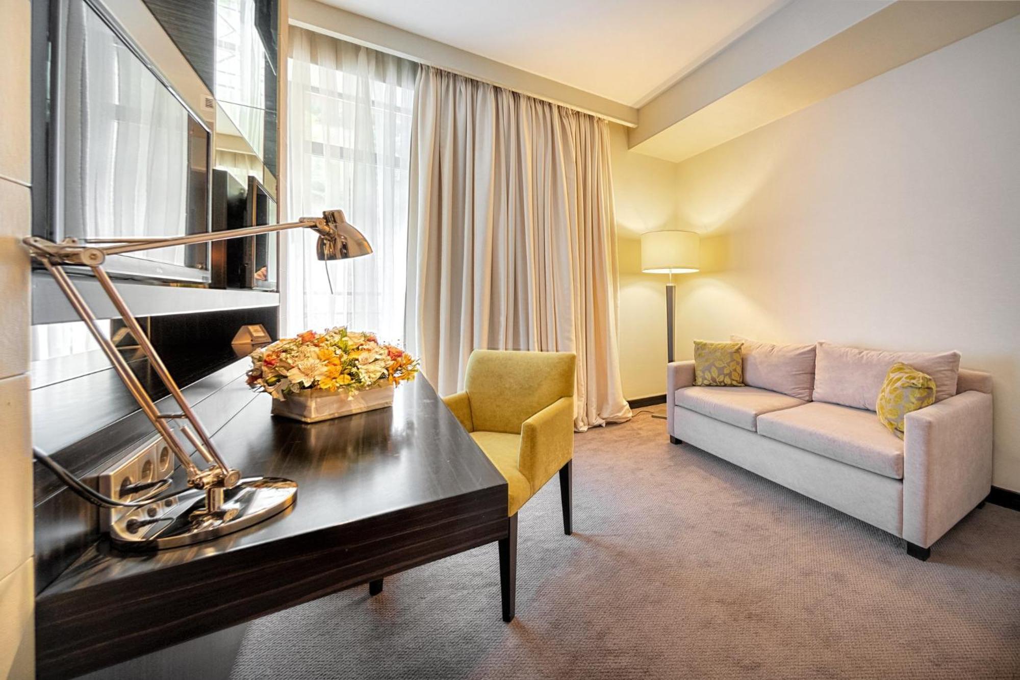 Crowne Plaza - Borjomi By Ihg Hotel Ngoại thất bức ảnh